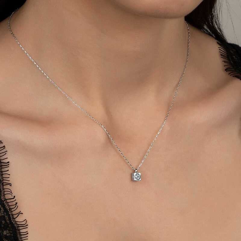 Silver Solitaire Necklace with Swarovski Crystals